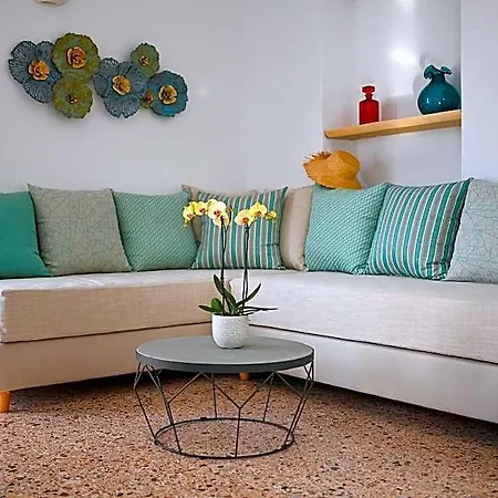 Dream White House Seaside Luxury Retreat * Parikia (Paros)