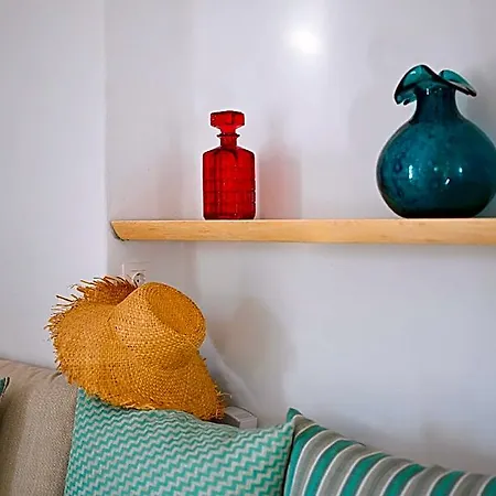 Dream White House Seaside Luxury Retreat Hotel